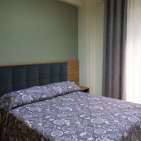 Cozy Wlora
